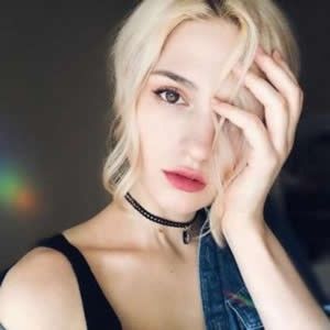 Meet your Posher, Mosier